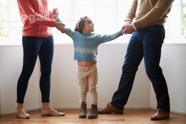 El bienestar de los niños debe prevalecer sobre las diferencias de los padres. 