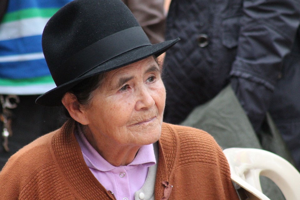 grandmother-455977-960-720.jpg