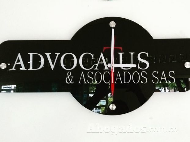 ADVOCATUS & ASOCIADOS SAS. 